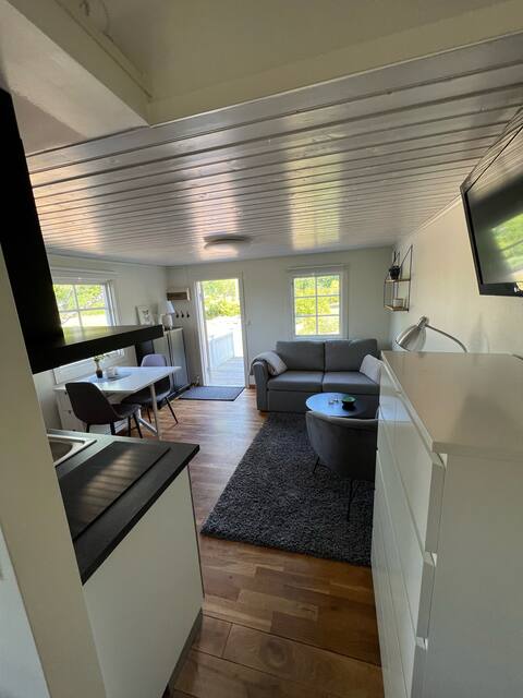 Popular Airbnb listing: Cabin 15 min outside Gothenburg in rural setting in Göteborg