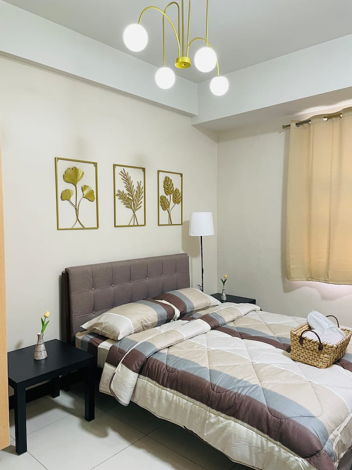 Near NAIA Terminal Staycation Home at Newport Apartments for Rent