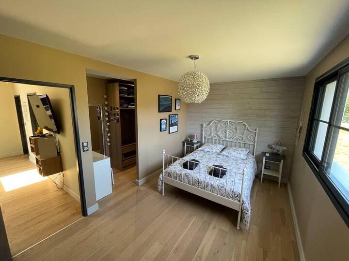 საძინებელი 4