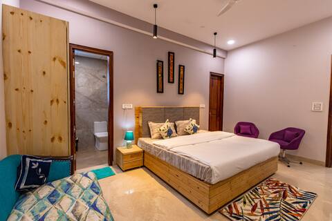 Kailasham Stay - 5 Bedrooms with Breakfast