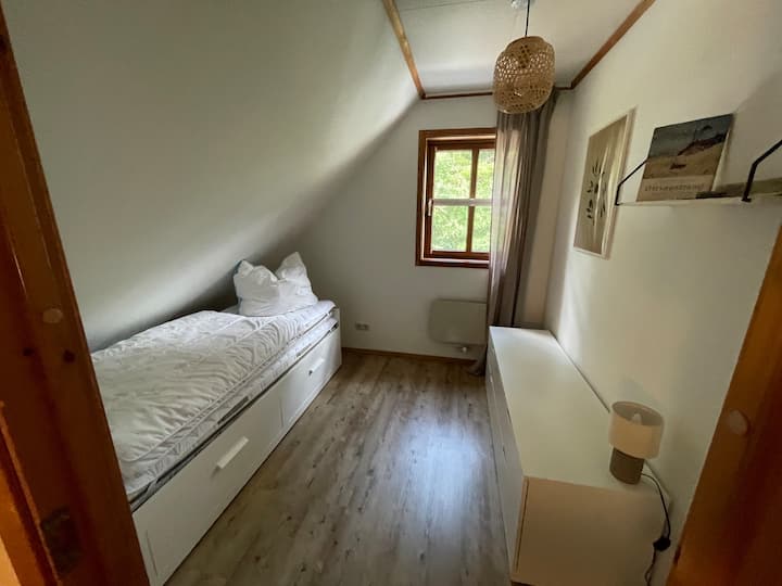 საძინებელი 3