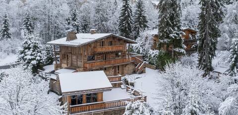 Exceptional chalet in Megève with jacuzzi & sauna