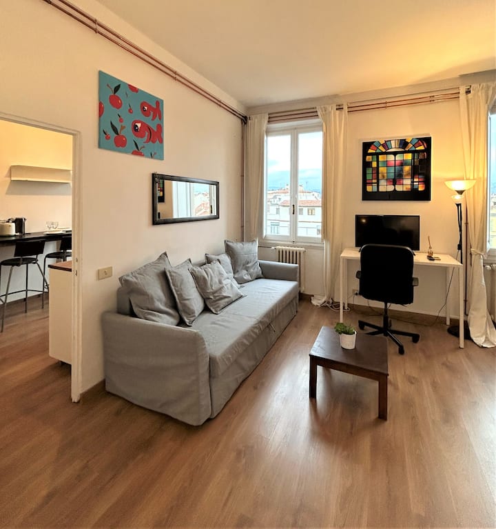 Lungarno Vespucci Florence Studio
房间配备双人床、双人沙发床、空调、暖气、用餐区