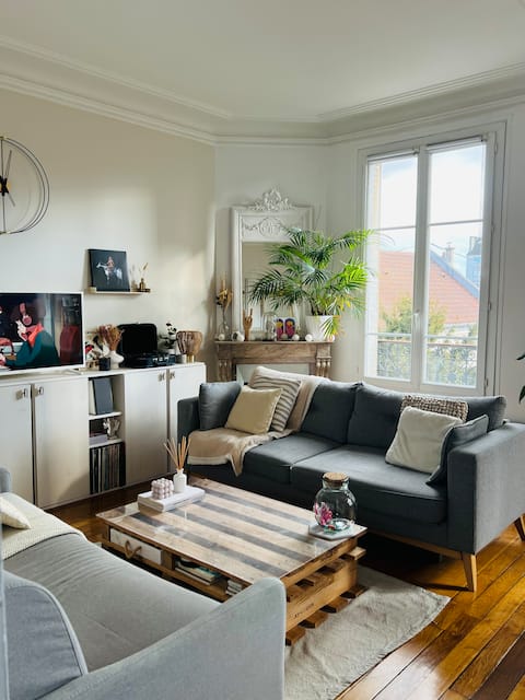 15 min from Paris - Charming bright apartment
