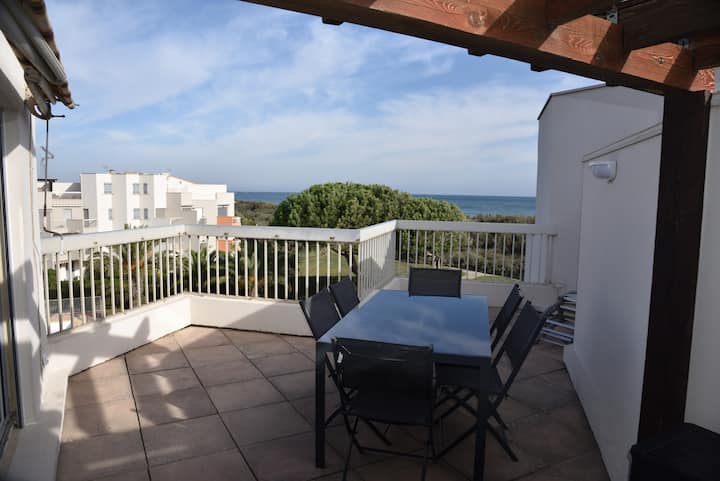 Résidence Les Frégates : Méditerranée Et Piscine. - Saint-Cyprien