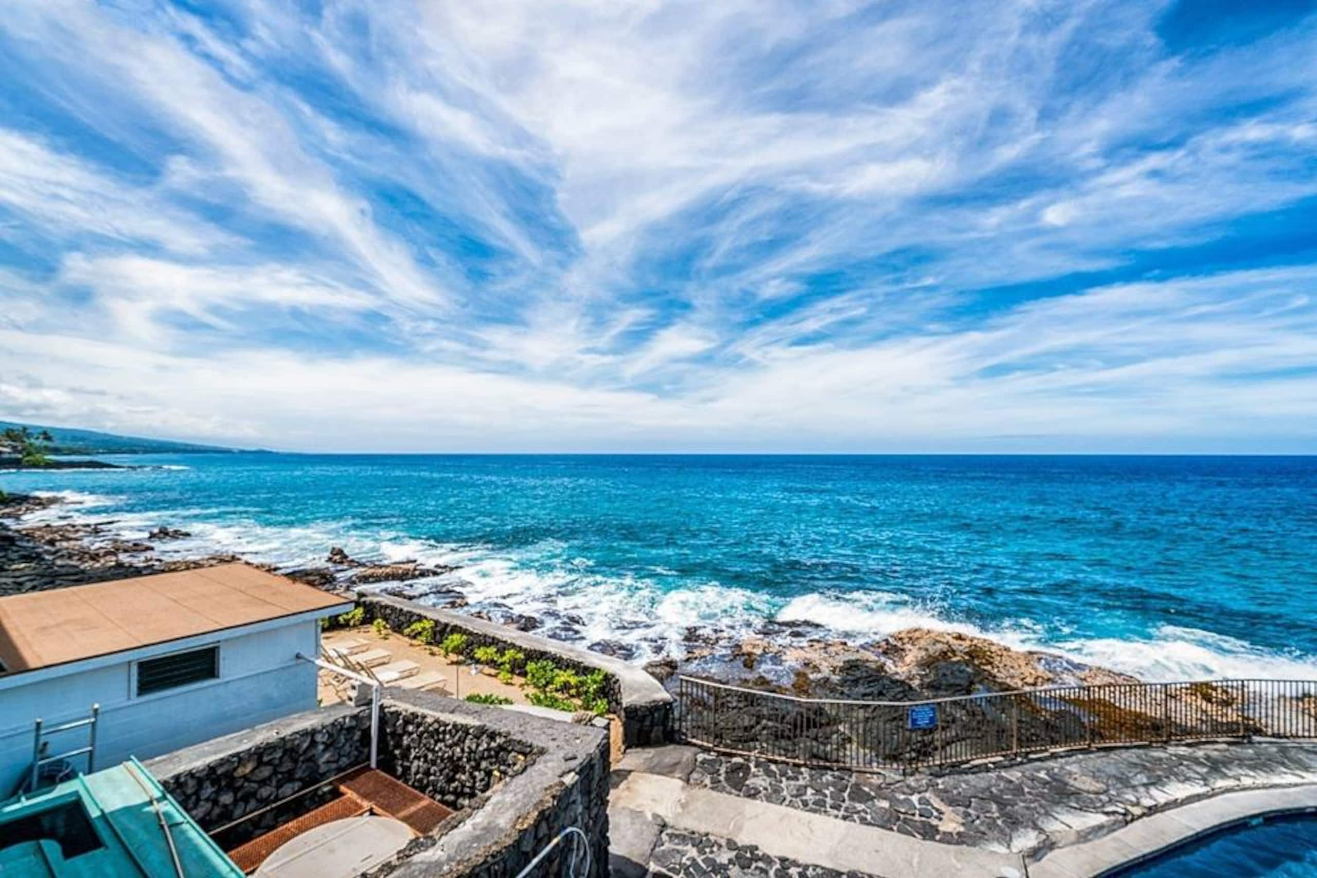 10 min to Town* AC*King Bed*Oceanside Pool - Image 23