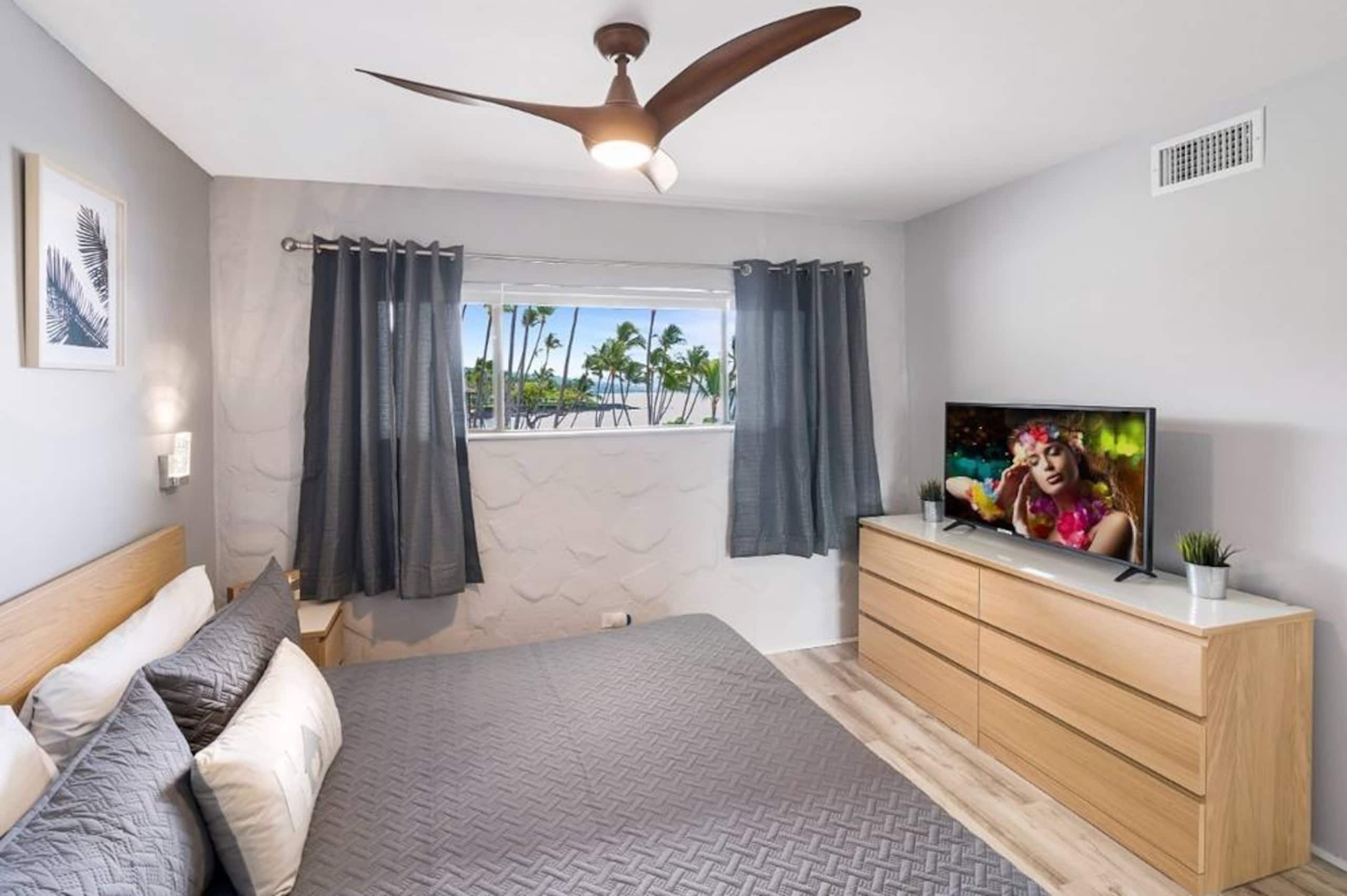 10 min to Town* AC*King Bed*Oceanside Pool - Image 10