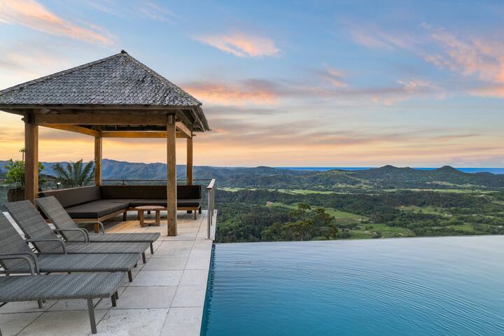 Byron Ocean & Mountain View Retreat gallery image 5