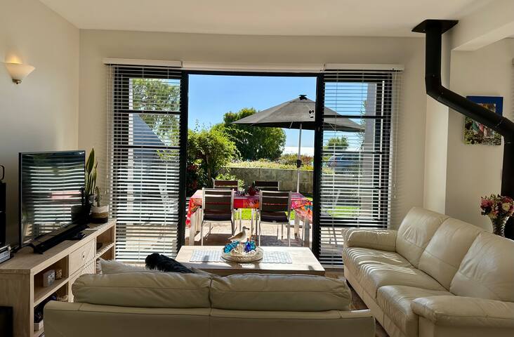 Stunning Ocean View Villa 2 Dunsborough gallery image 3