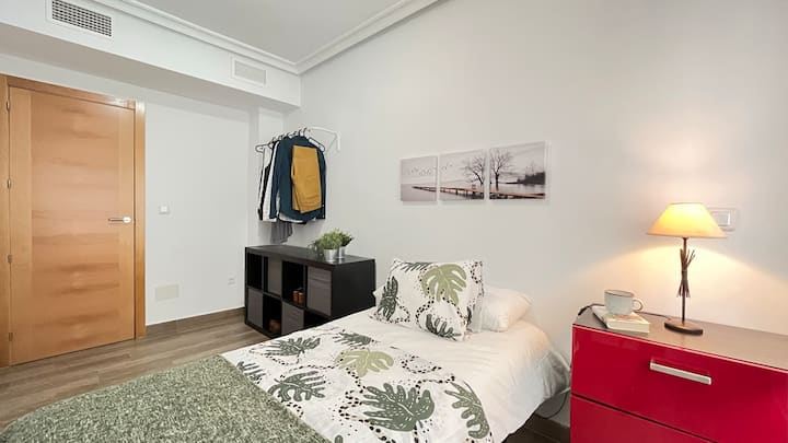 Habitación con cama individual