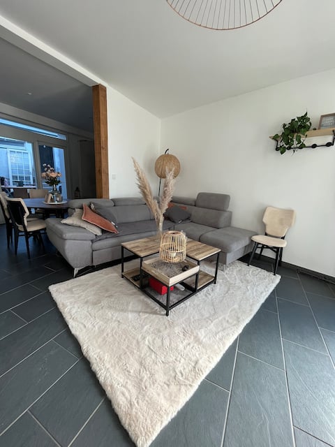 House close to the 24-hour circuit