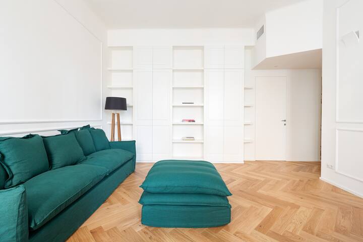 San Fermo 1, Trilocale Deluxe | Brera Apartments gallery image 4