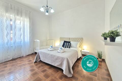 [A Few Steps from the Sea] Large House & Private Courtyard