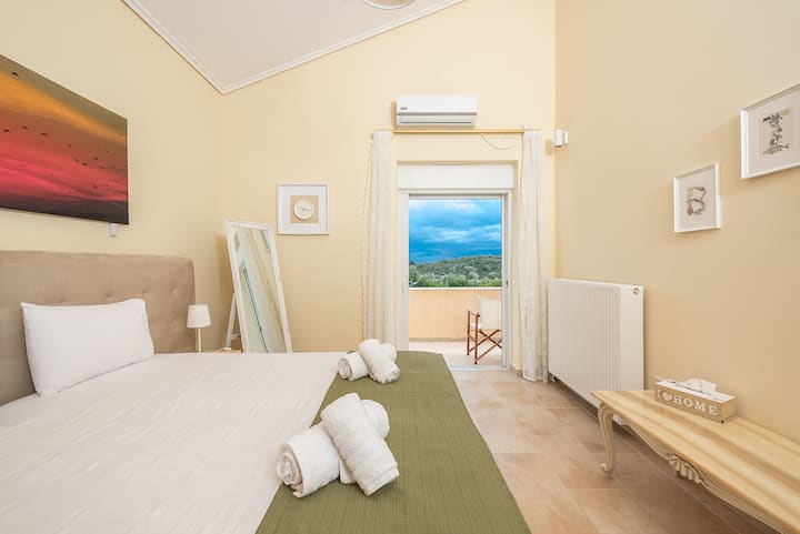 Chambre 1 : lit double