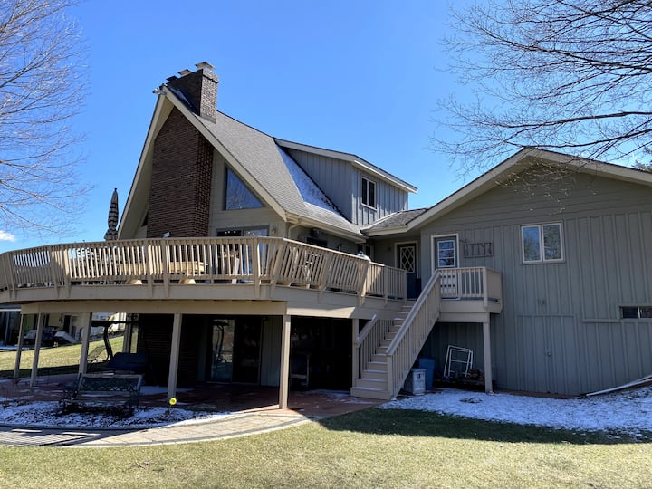Cottage on the Canal Houses for Rent in Coldwater, Michigan, United