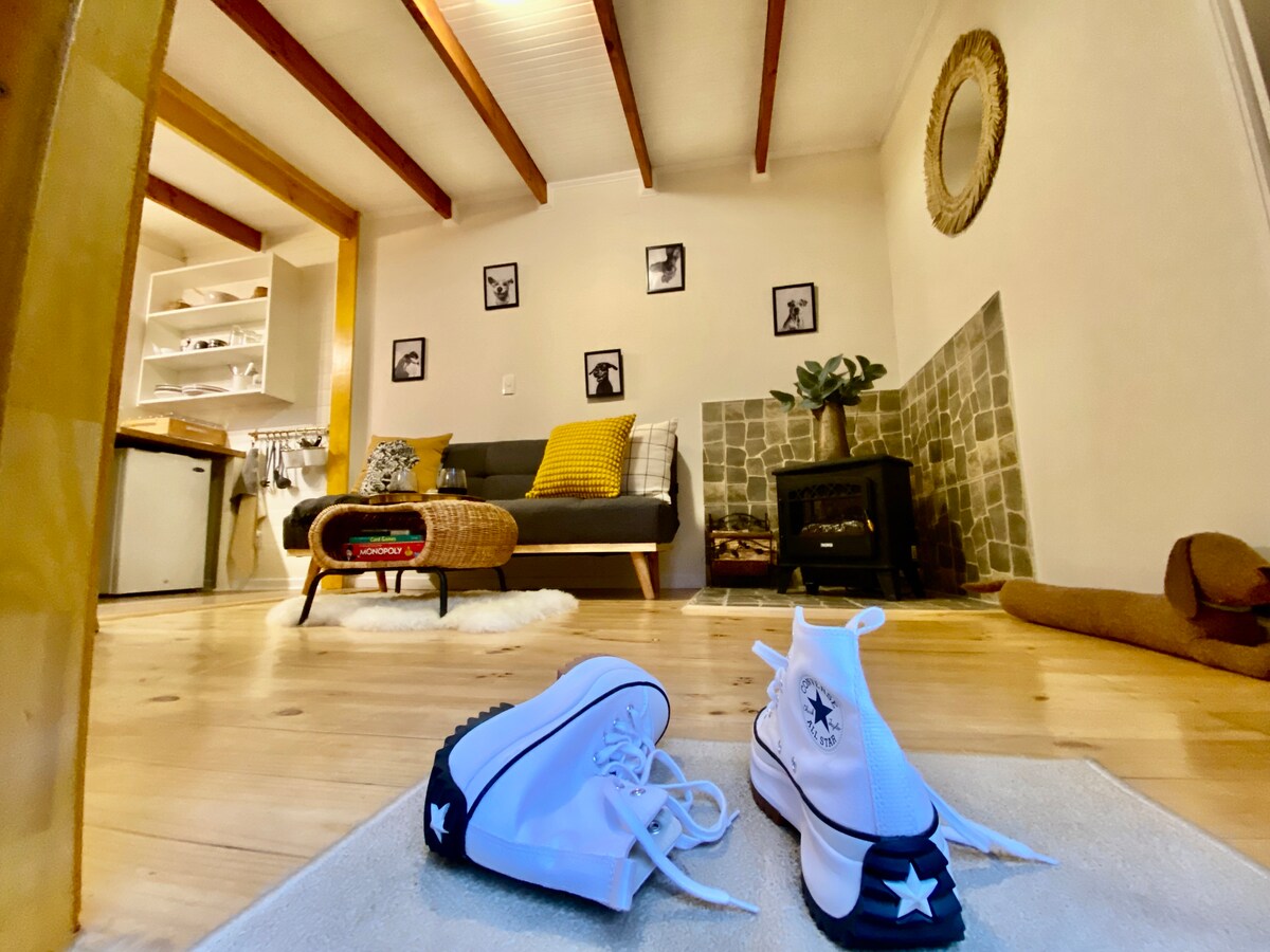 Enlevez vos chaussures et restez un peu ...
