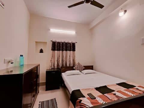 Laketown Vintage Villa 3 - 2 room Home Stay