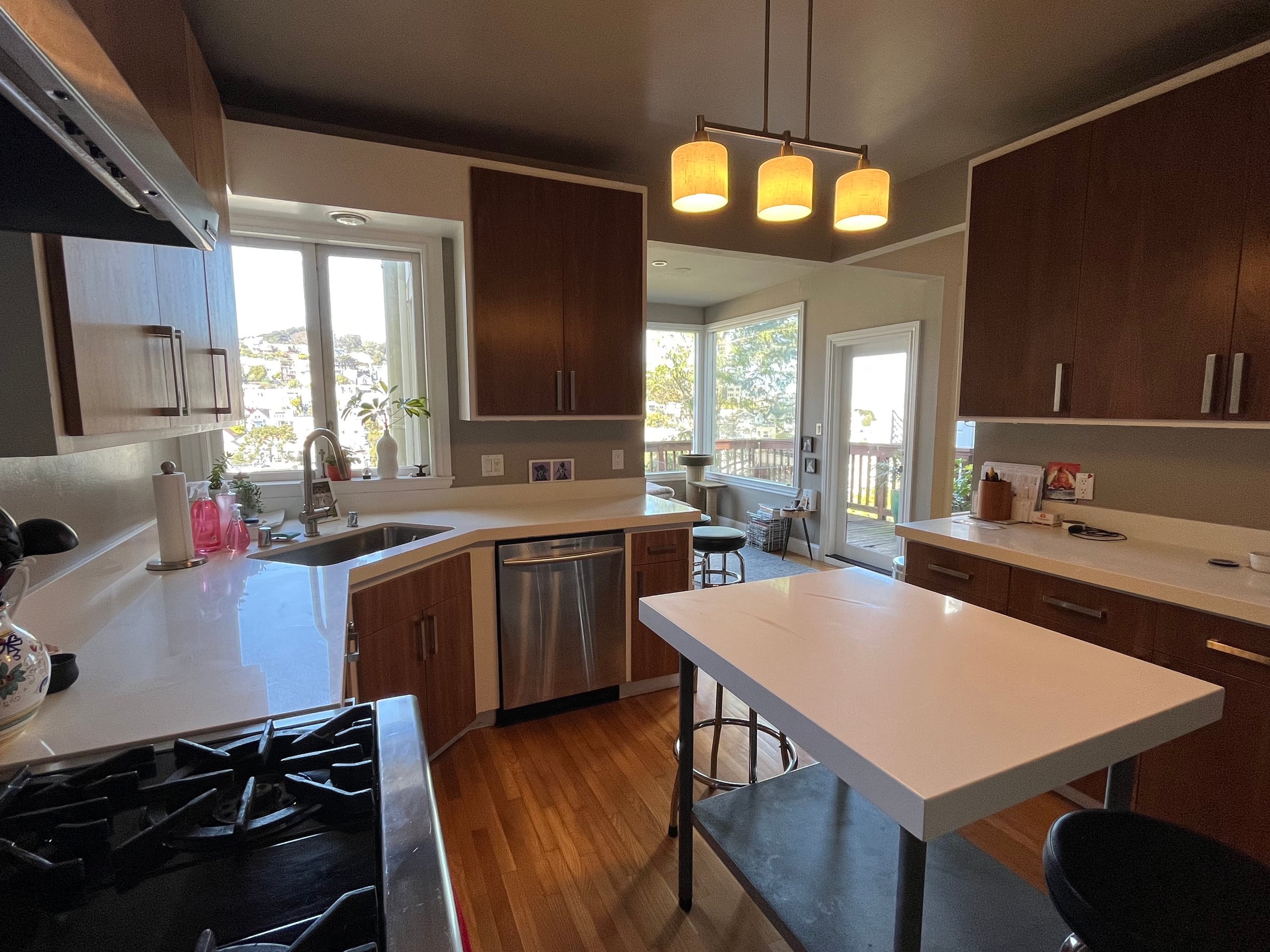 Home in San Francisco · ★5.0 · 3 bedrooms · 3 beds · 2.5 baths - Image 6