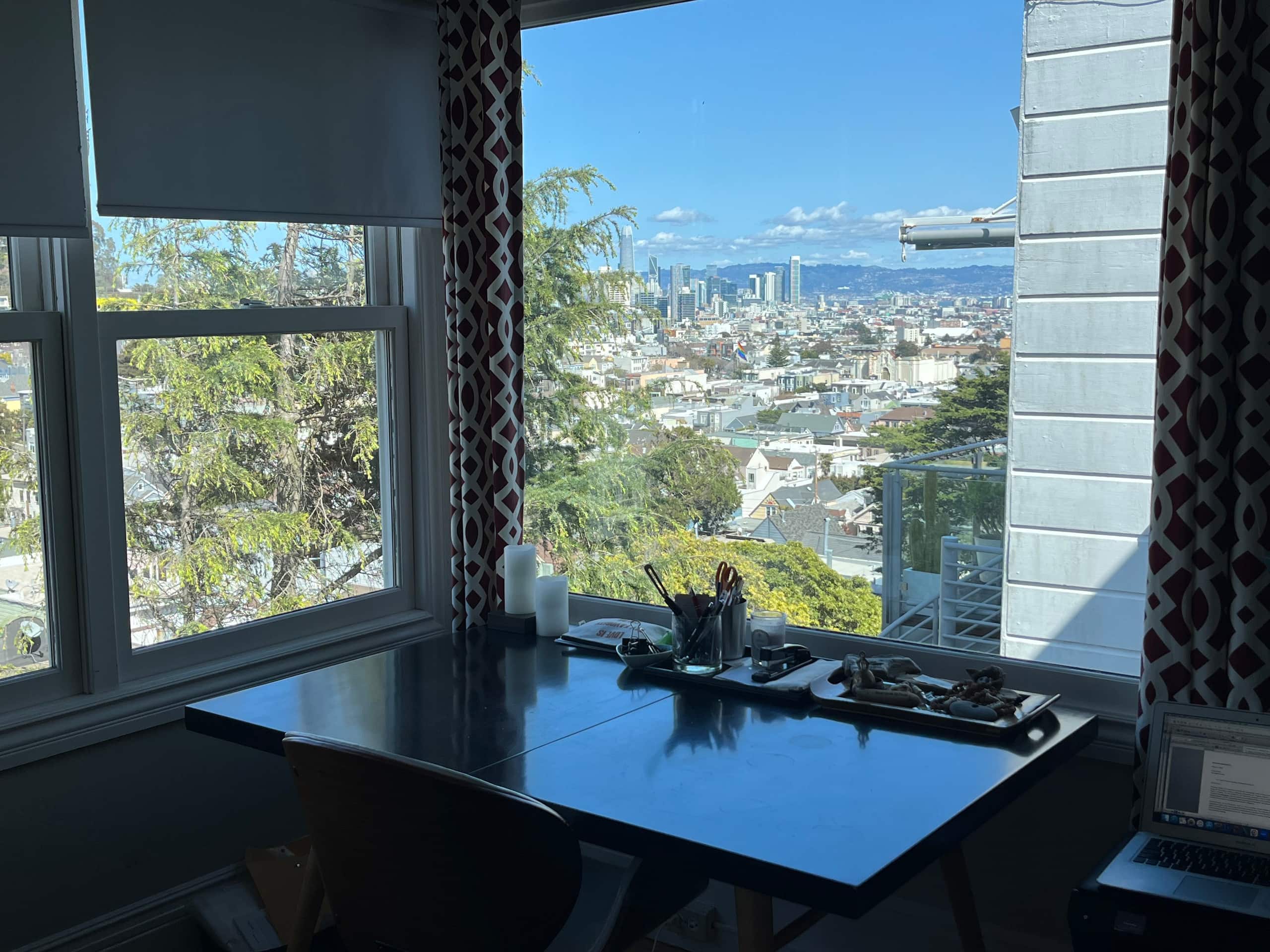 Home in San Francisco · ★5.0 · 3 bedrooms · 3 beds · 2.5 baths - Image 14