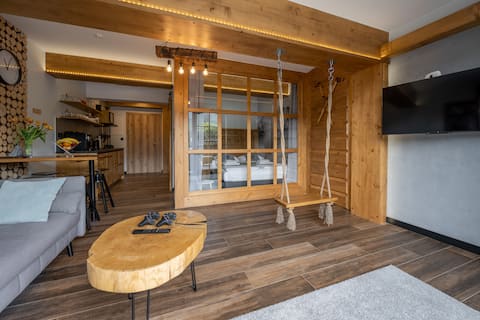 Successful Airbnb property: Korona Giewontu Lux 3 Jacuzzi in Gmina Kościelisko