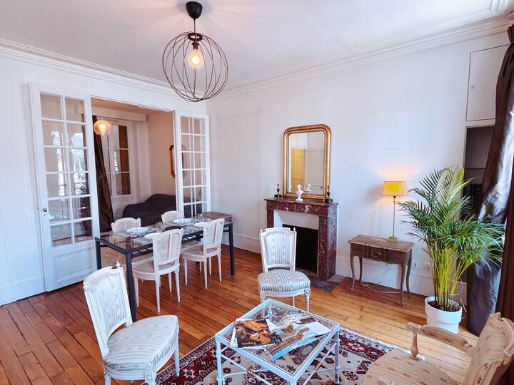 Versailles apartment 54m² Flats for Rent in Versailles, Îlede
