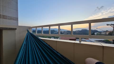 Kitnet with Balcony to Serra