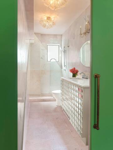 One of a Kind Design Gem in CDMX gallery image 5