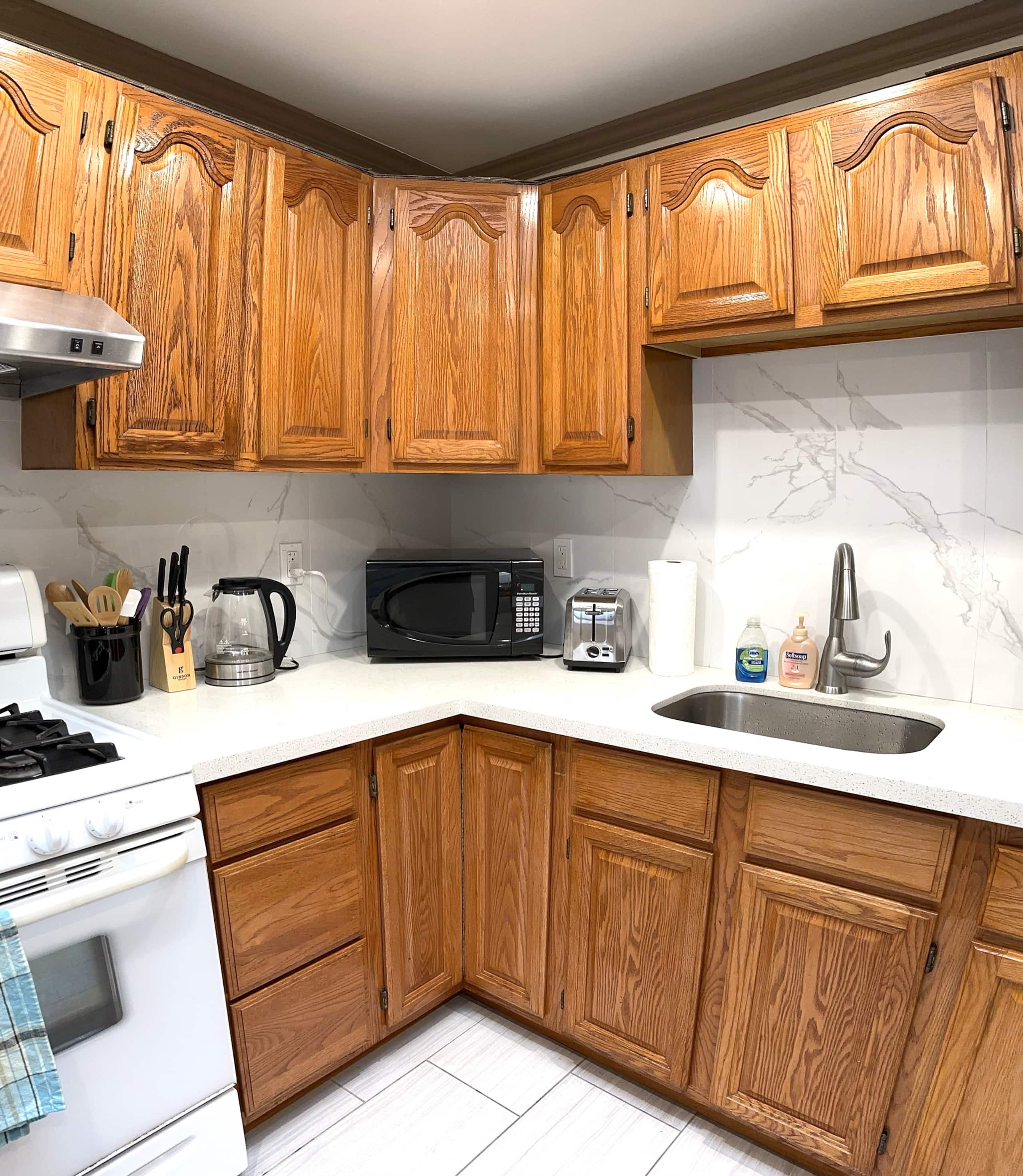 Home in San Francisco · ★4.8 · 3 bedrooms · 4 beds · 1.5 baths - Image 4