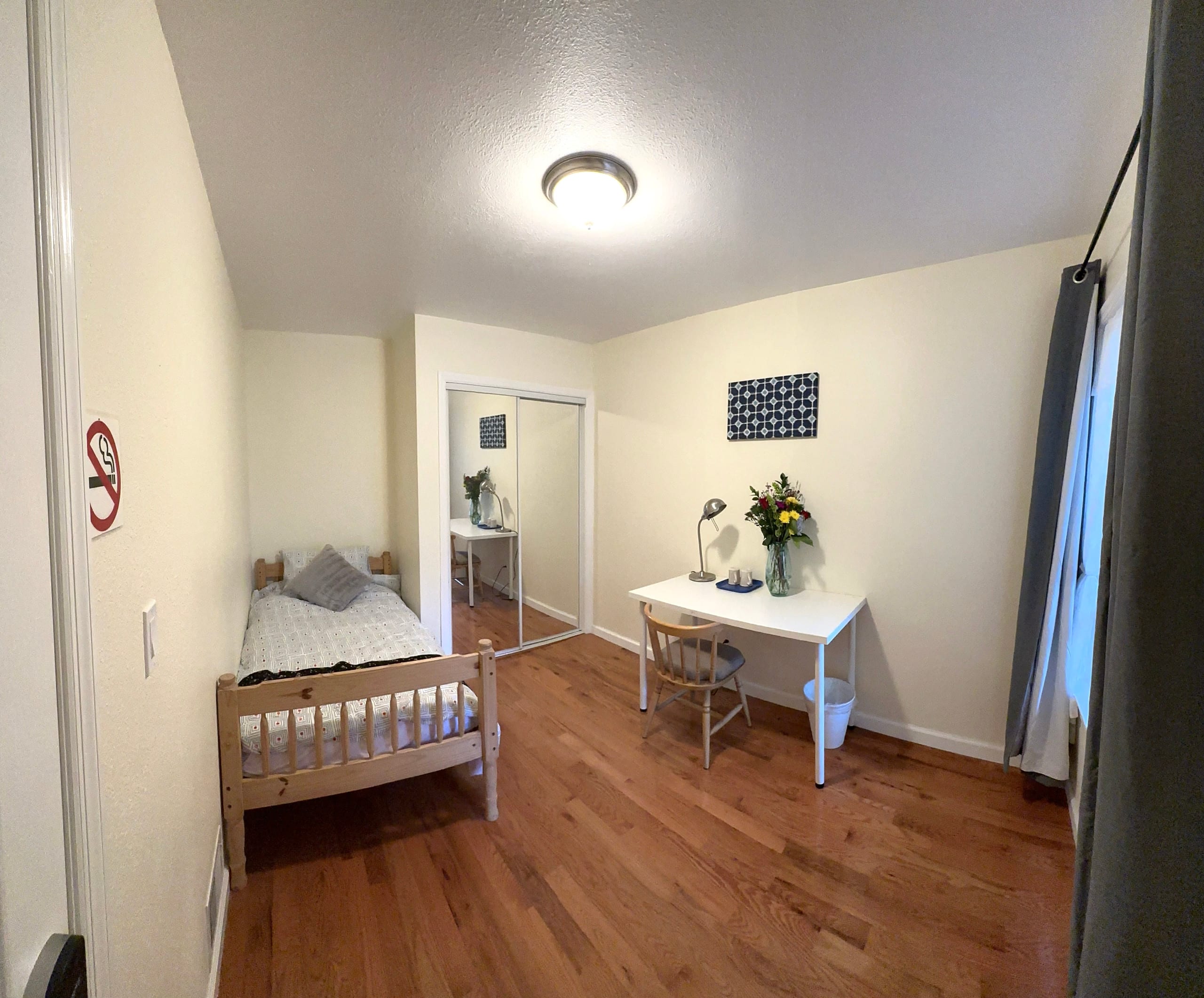 Home in San Francisco · ★4.8 · 3 bedrooms · 4 beds · 1.5 baths - Image 10