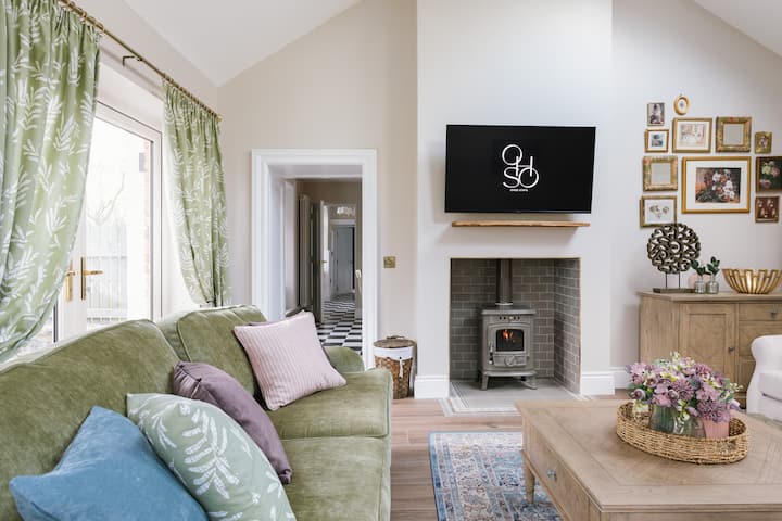 The Farmhouse At Corrstown Village By Ohso Stays - Portrush
