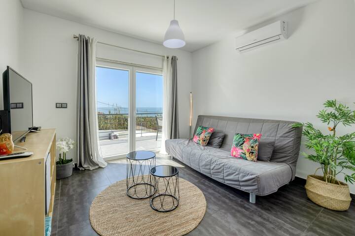 Ocean’s 8, the best sunset gallery image 2