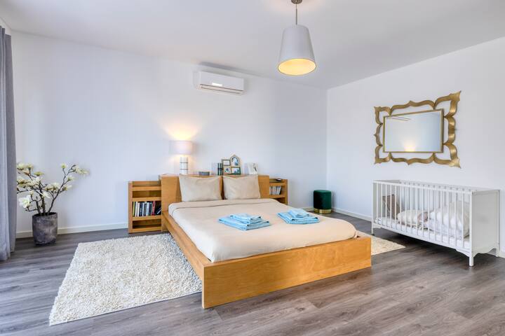 Ocean’s 8, the best sunset gallery image 5