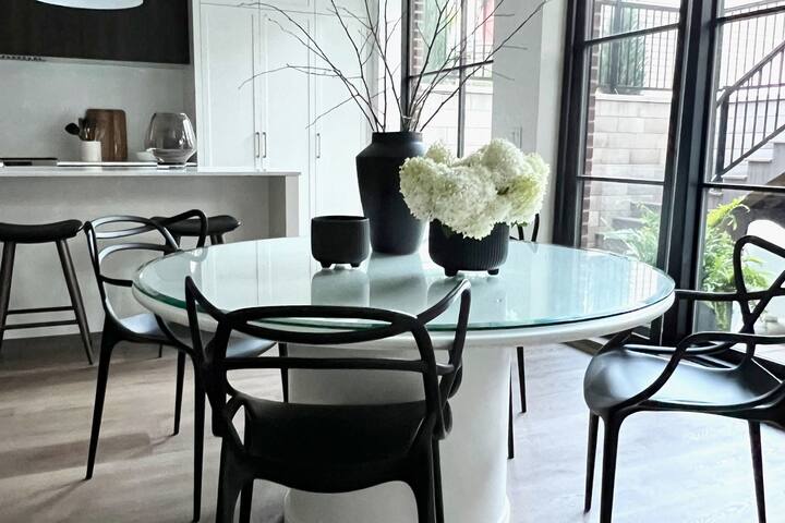 The Byron Brownstone gallery image 3