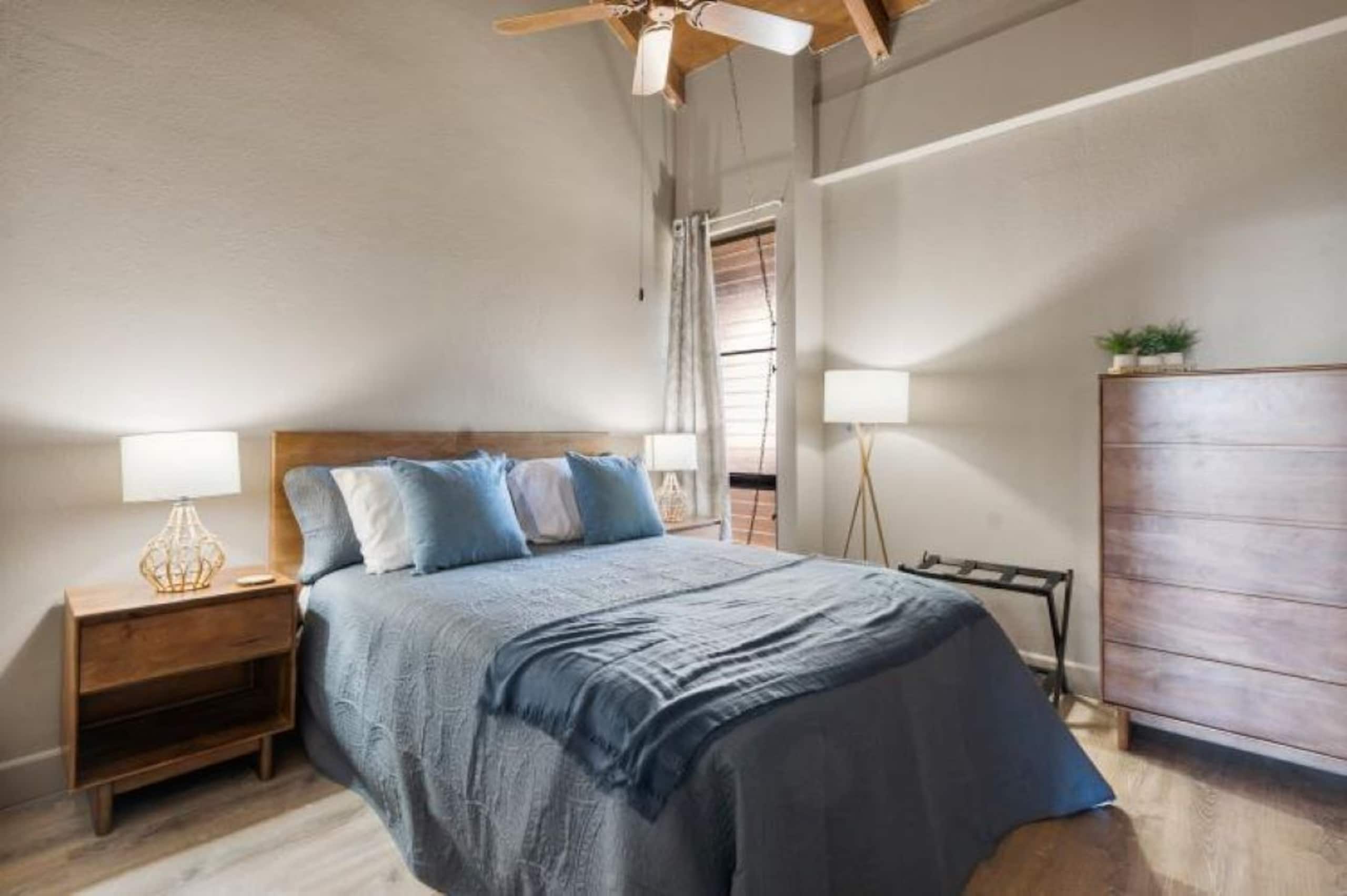 Coastal Contemporary Retreat! - Image 9