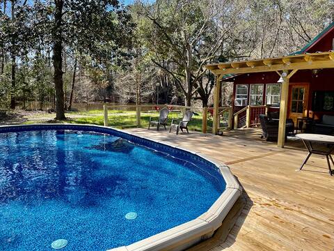 Secluded Cabin w/Pool & Hot Tub, 1 Hr from Houston
