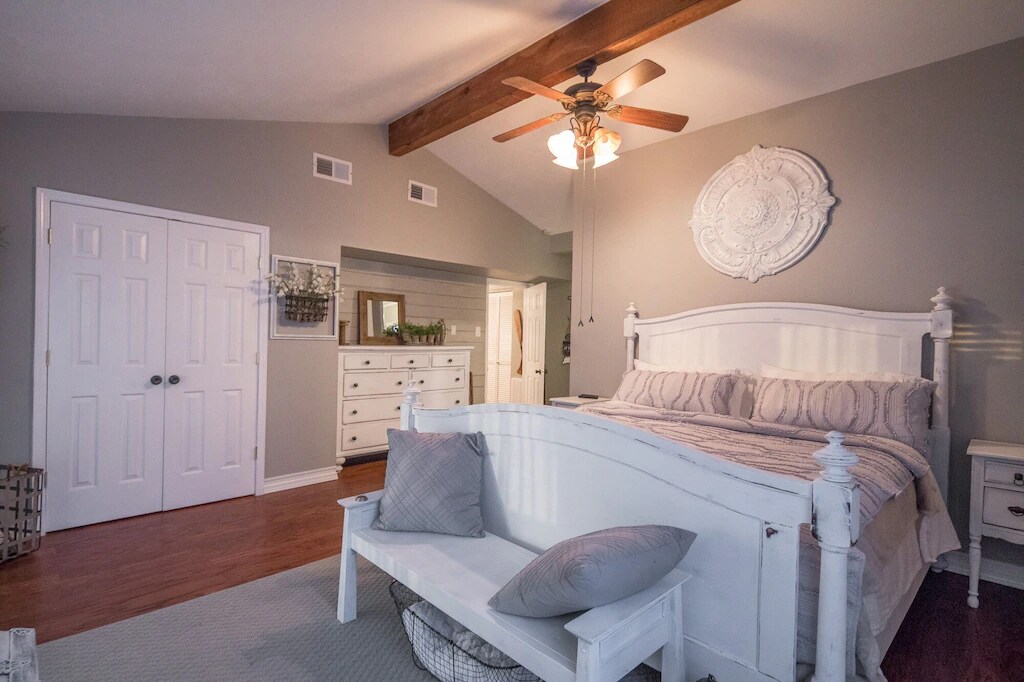 ห้องนอนใหญ่