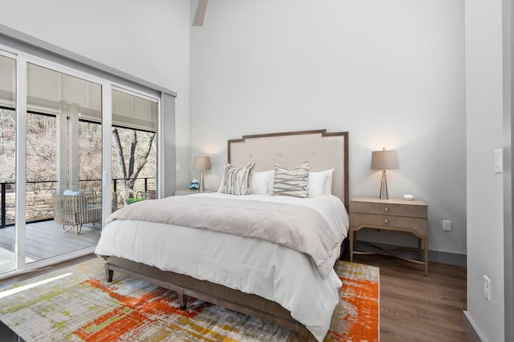 Master Bedroom w/Ufikiaji wa Porch ya Nje