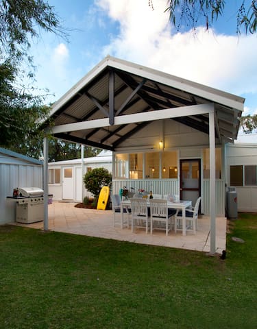 Captains Cottage | Luxe Homestays