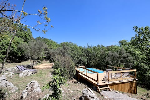 Le Mas des Rouquets - with swimming pool and garden