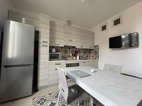 [New MXP Red] Near to Airport and Lake Maggiore