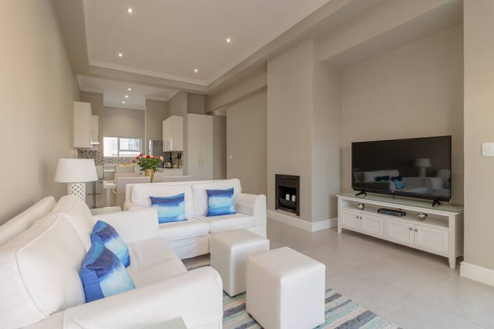 Beautiful Sea and Mountain View gallery image 3