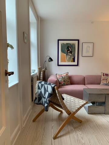 Unique Townhouse near the Lakes