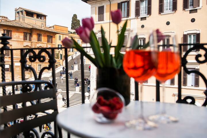 Appartamento con vista su Piazza di Spagna gallery image 3