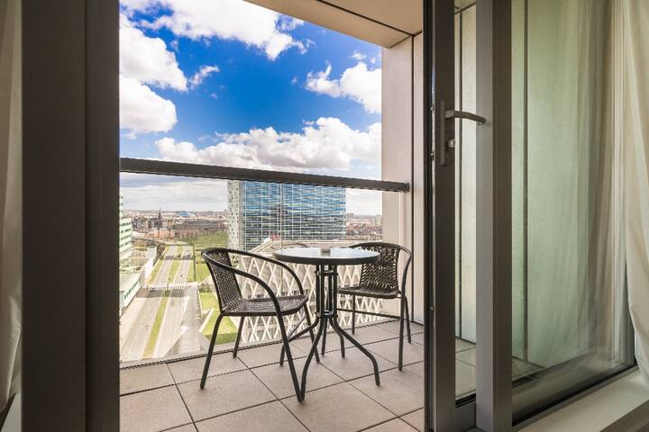 London Tower Apartment 5 Antwerp gallery image 3