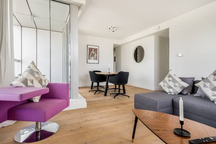 London Tower Apartment 5 Antwerp gallery image 4
