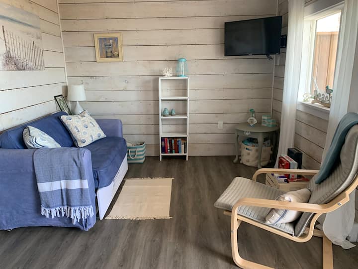 Bunkies By The Bay-the Beachcomber - Digby