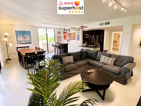 Oceanfront Family Condo – Calm Beach Getaway