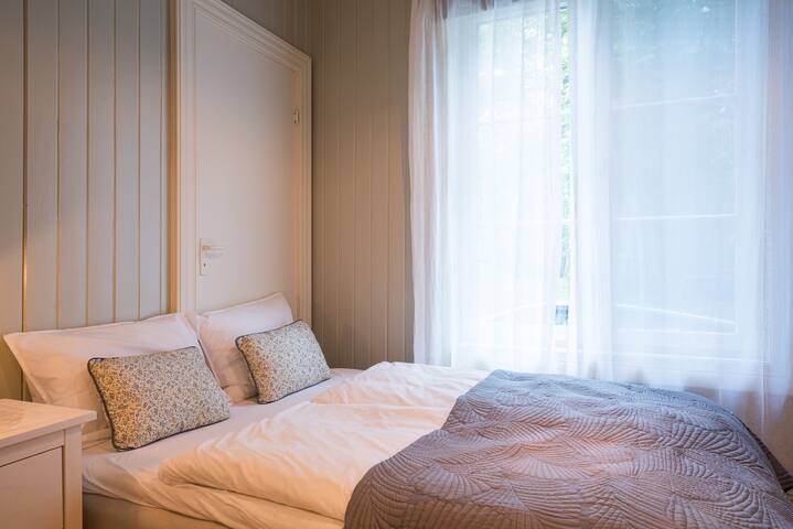 Kollen Slottet / 6 Rooms in a 1890s house gallery image 5