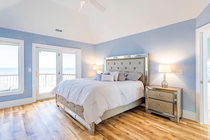 Dhomë gjumi me pamje nga oqeani