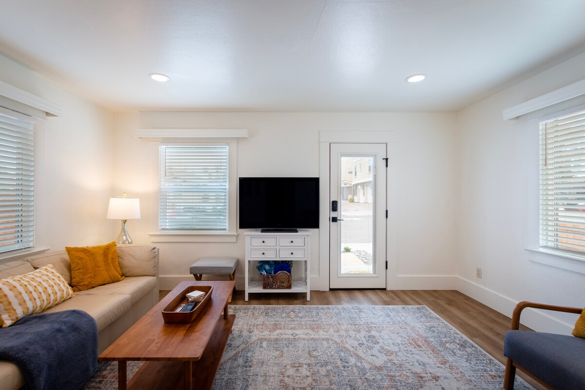Top Airbnb: Beachy Keen Cottage of Pismo Beach *Dog Friendly* in Pismo Beach